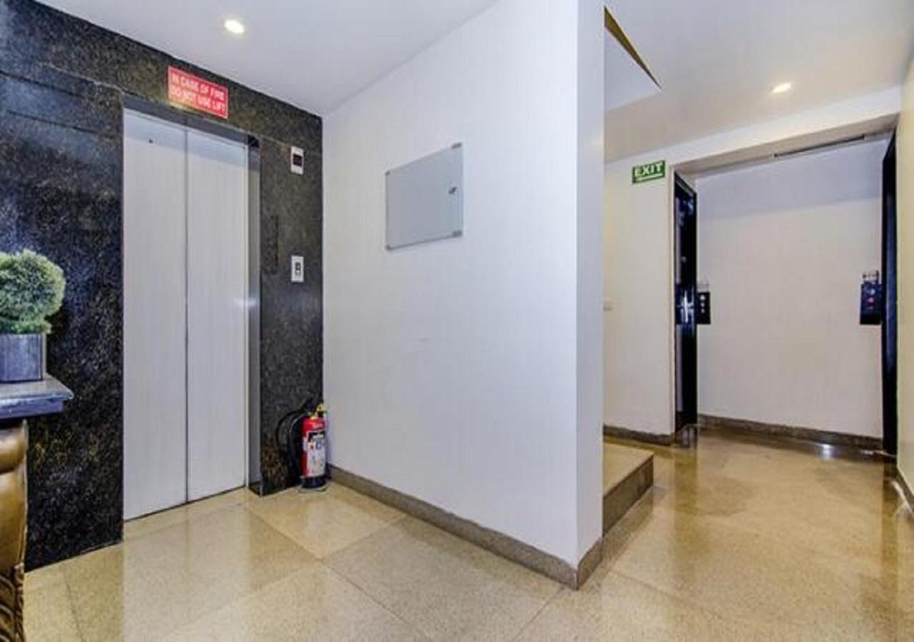 Hotel Rockland Panchsheel Enclave New Delhi Exterior photo
