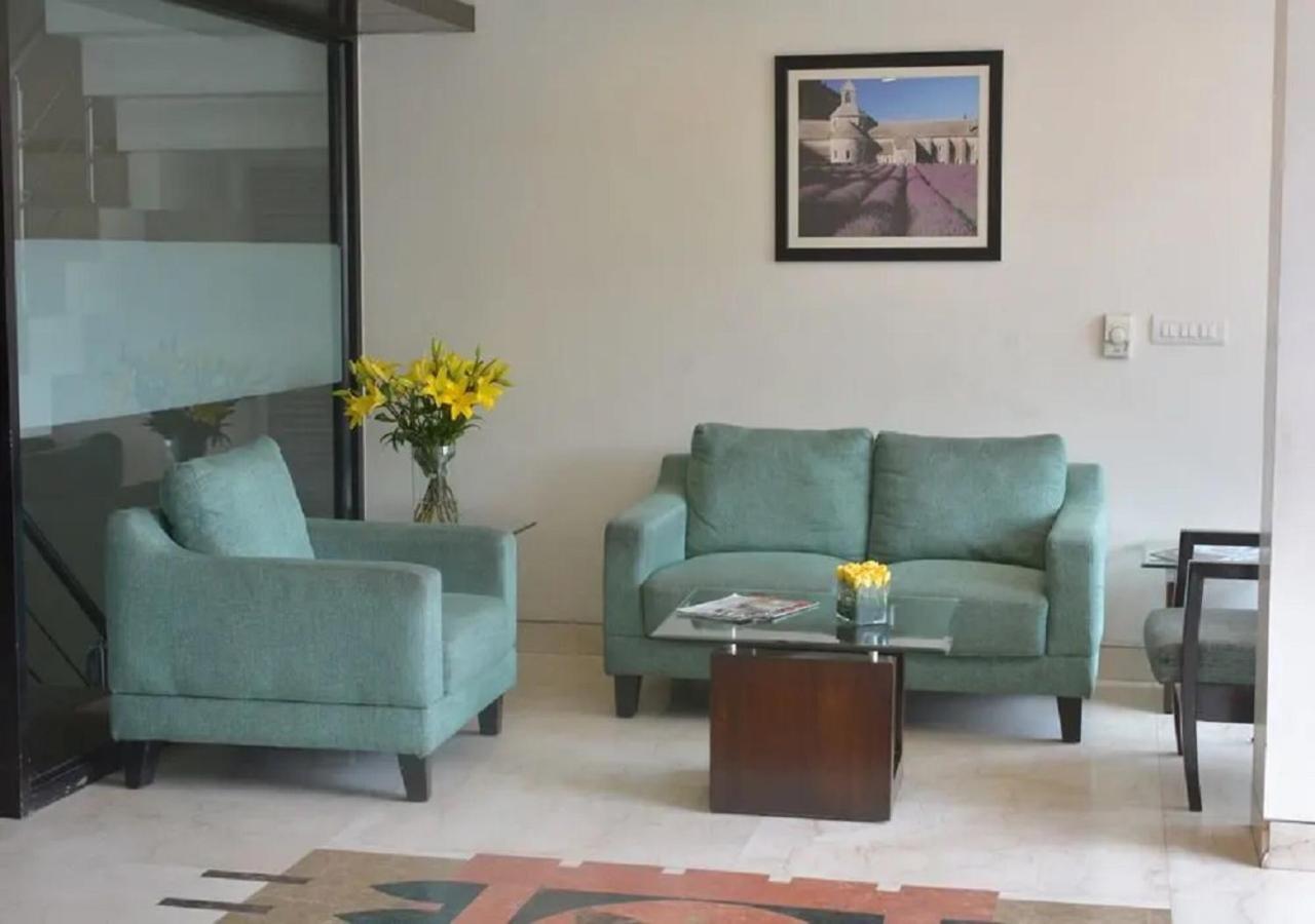 Hotel Rockland Panchsheel Enclave New Delhi Exterior photo
